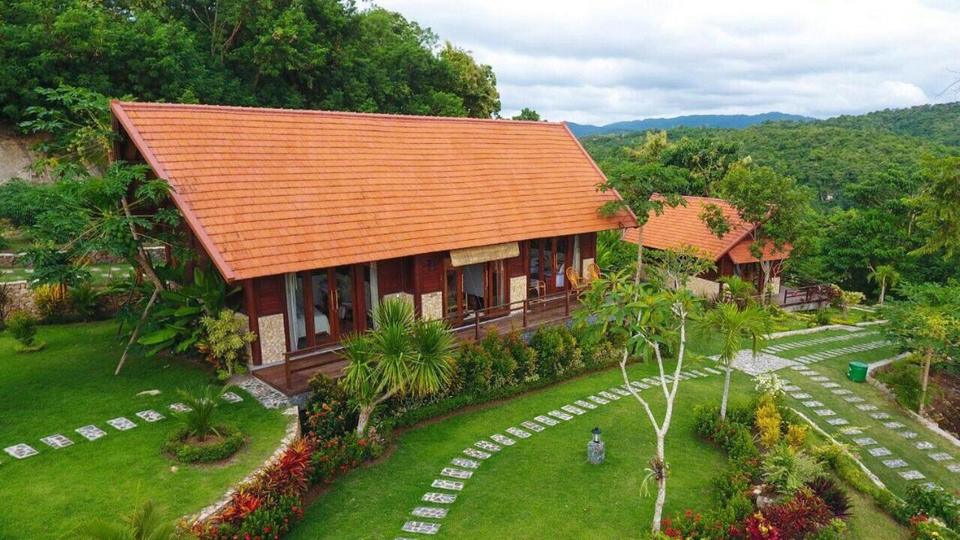Villa Domanik, Labuan Bajo